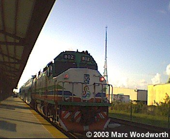 p623_eng_802_waiting_to_depart_mangonia_park_station.jpg